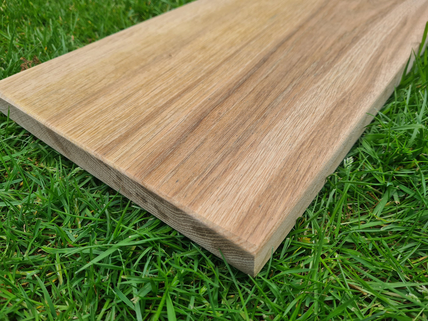 Kiln dried American Oak planed and sanded boards 2FT shelves.